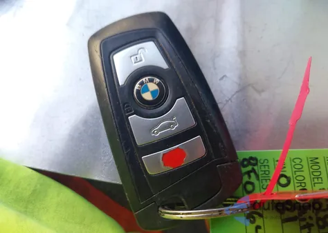 2013 BMW 528I из США, поврежденный, VIN WBAXG5C52DD230181